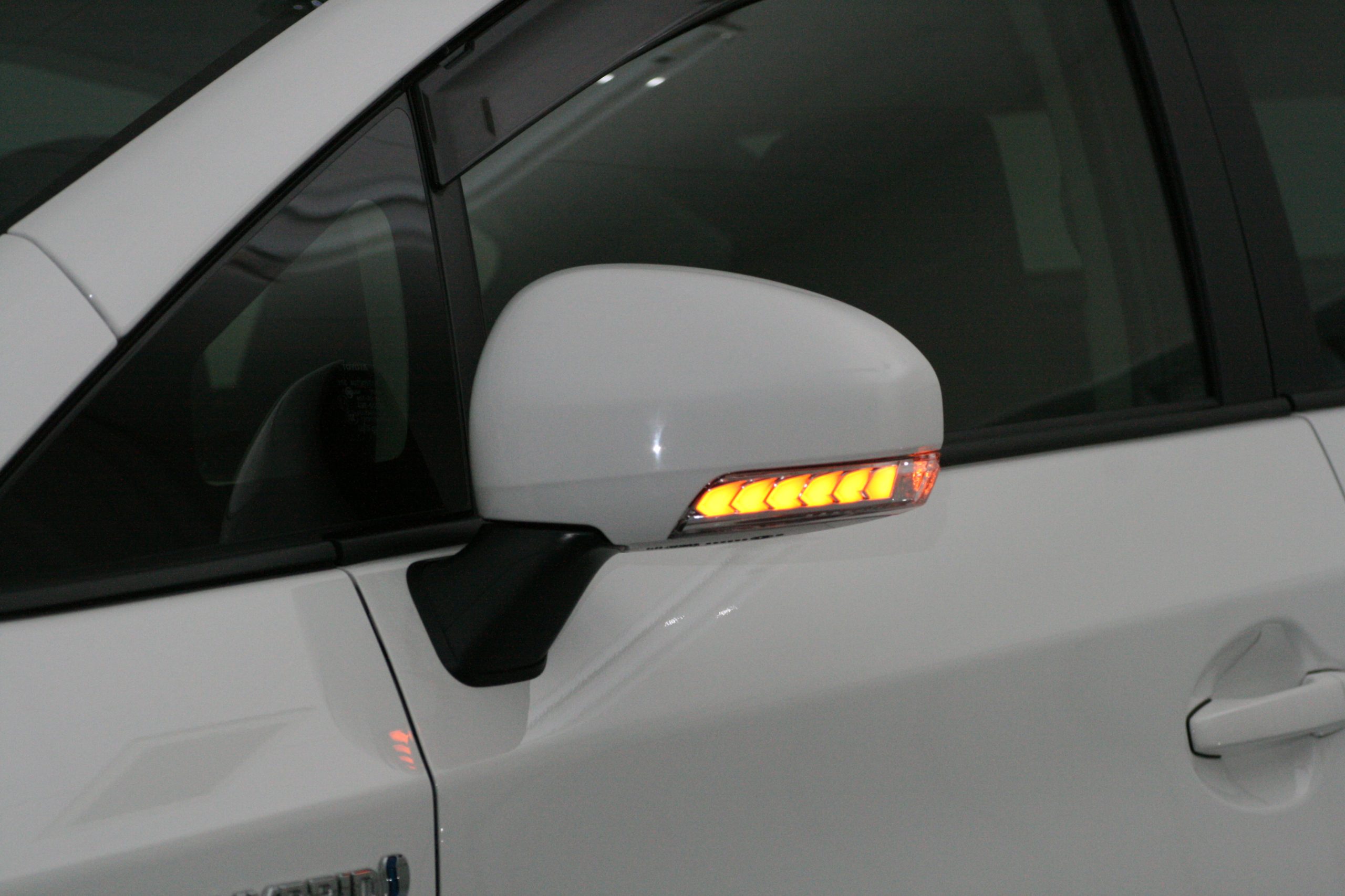 AV-010 ドアミラーウインカー